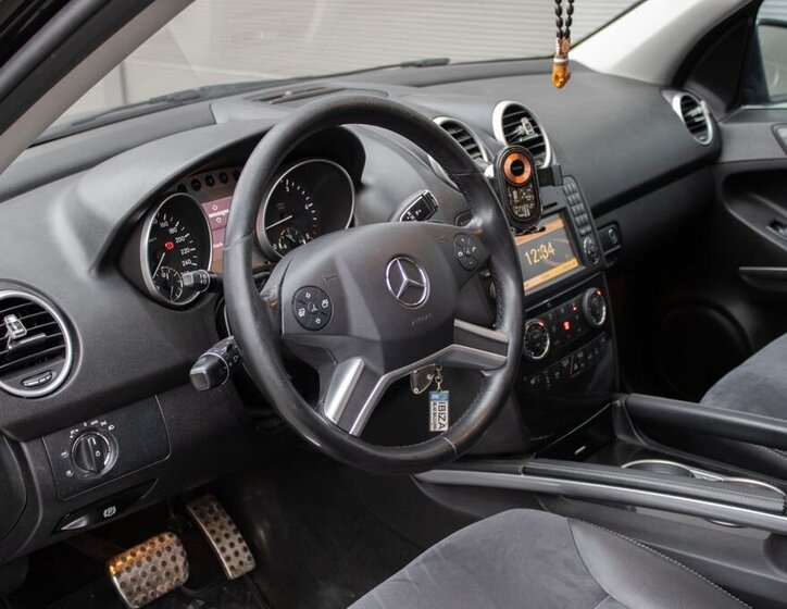 Mercedes-Benz Třídy M 13