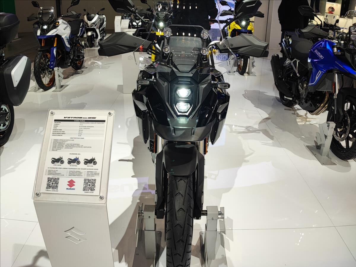 Suzuki Ostatní Ostatní 776,0 62 kw