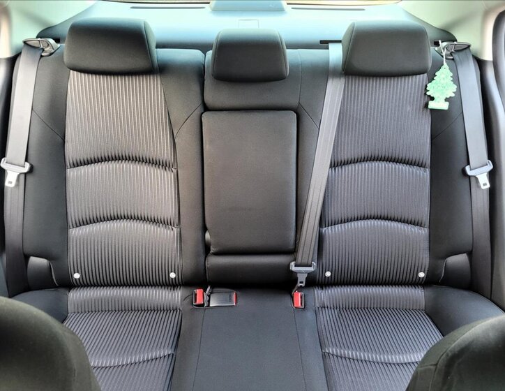 Mazda 3 Sedan / Limuzína 2,0 l 88 kw