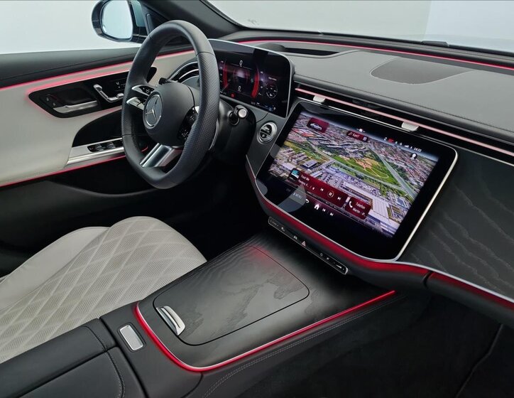 Mercedes-Benz Třídy E 18