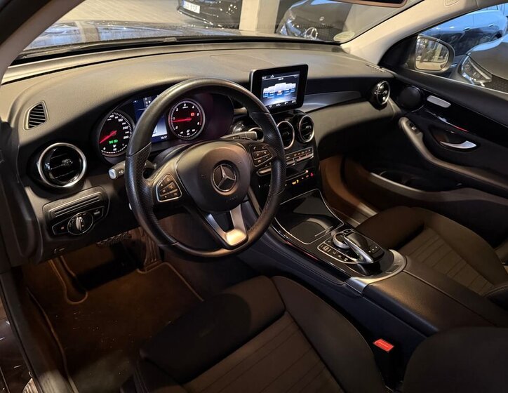 Mercedes-Benz GLC 12