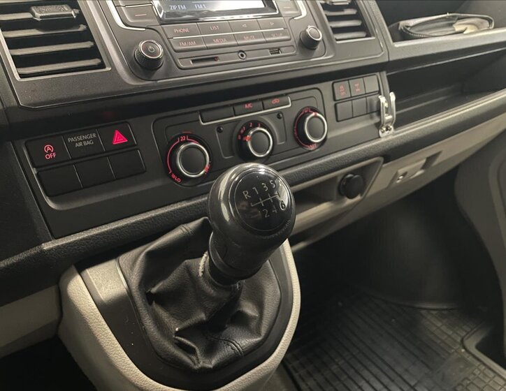 Volkswagen Transporter Kombi 2,0 l 110 kw