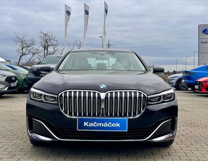 BMW Řada 7 8