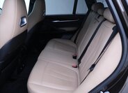 BMW X5 SUV / Terénní 4,4 l 423 kw