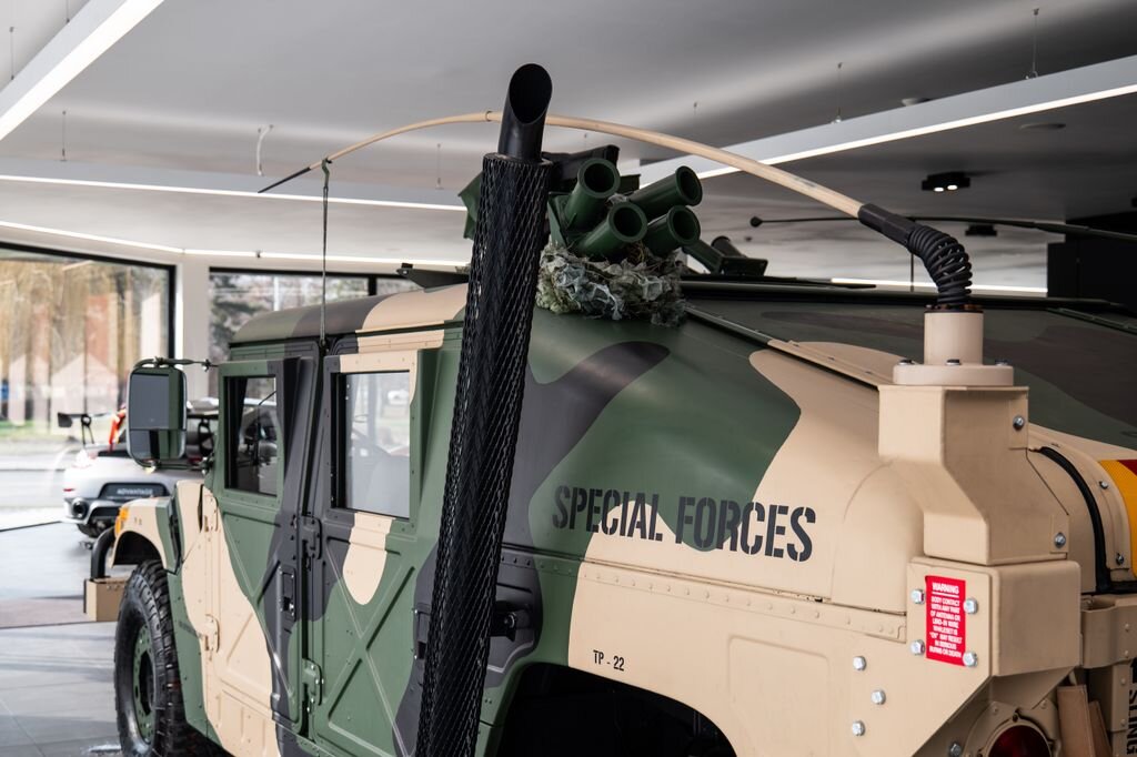 Hummer H1 SUV / Terénní 6,2 l 110 kw