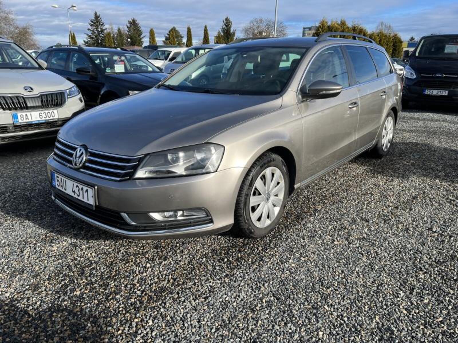 Volkswagen Passat 1