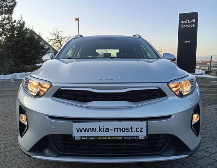 KIA Stonic SUV 1,2 l 62 kw