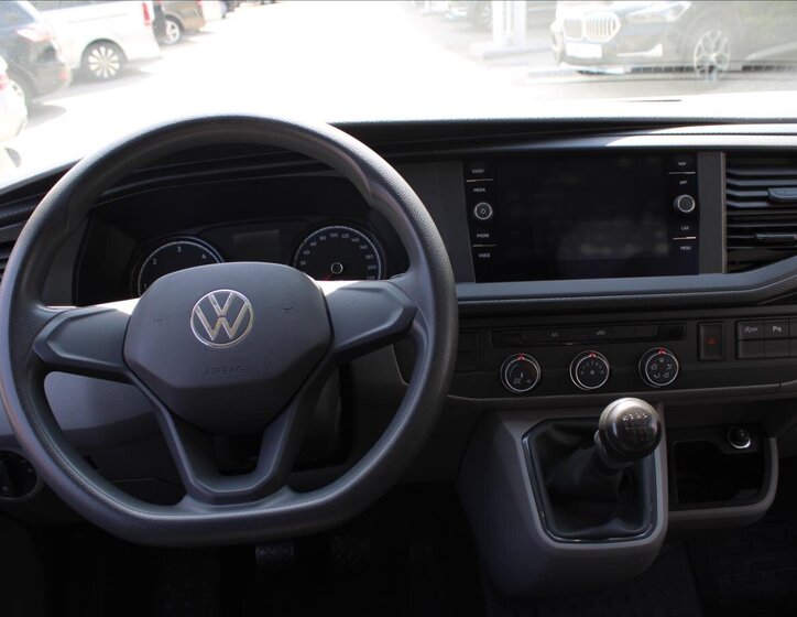Volkswagen Transporter 24