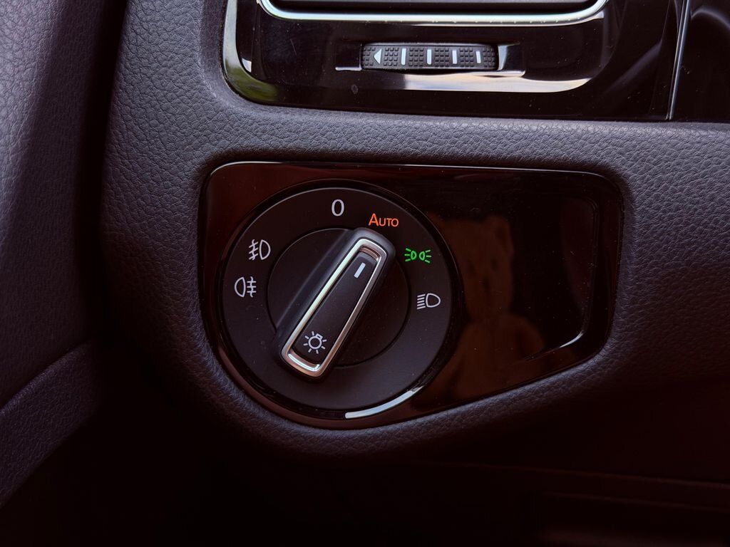 Volkswagen Golf Kombi 1,6 l 77 kw