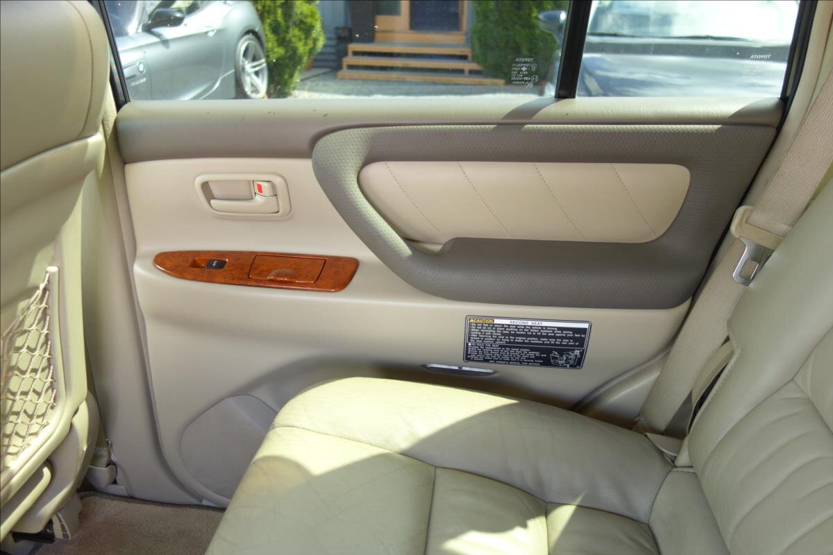 Toyota Land Cruiser SUV / Terénní 4,7 l 175 kw