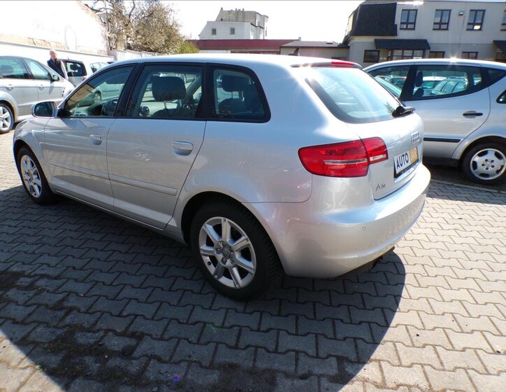 Audi A3 Hatchback 1,6 l 77 kw