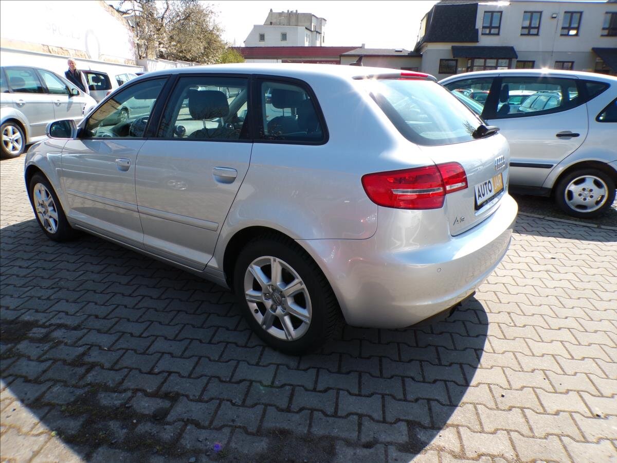 Audi A3 Hatchback 1,6 l 77 kw