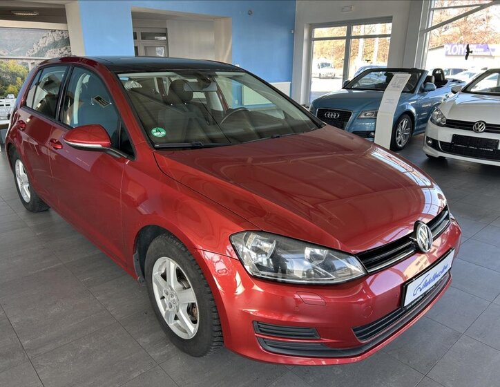 Volkswagen Golf Hatchback 1,2 l 77 kw