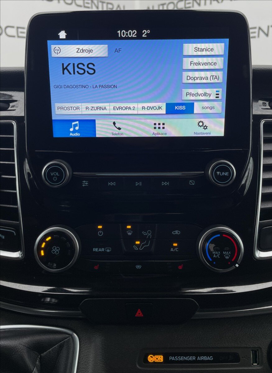 Ford Tourneo Custom MPV 2,0 l 96 kw