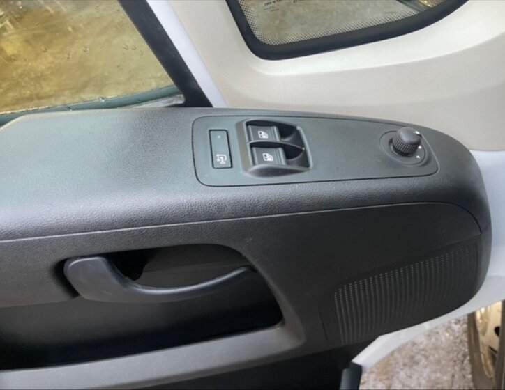 Peugeot Boxer Skříň 2,2 l 121 kw