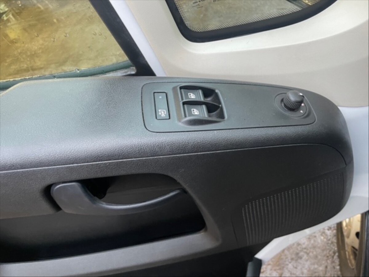 Peugeot Boxer Skříň 2,2 l 121 kw