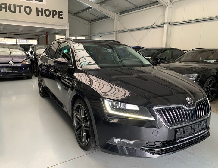 Škoda Superb 1