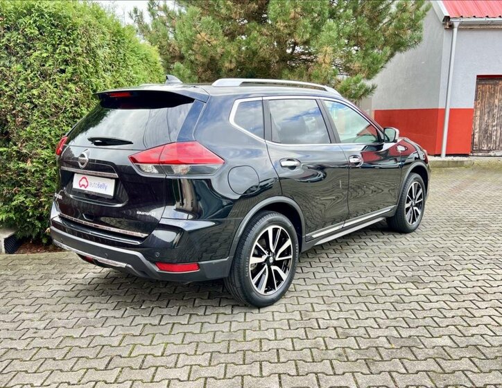 Nissan X-Trail SUV / Terénní 1,7 l 110 kw
