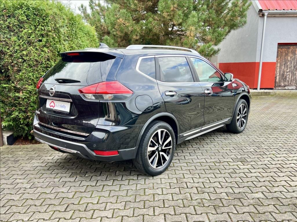 Nissan X-Trail SUV / Terénní 1,7 l 110 kw