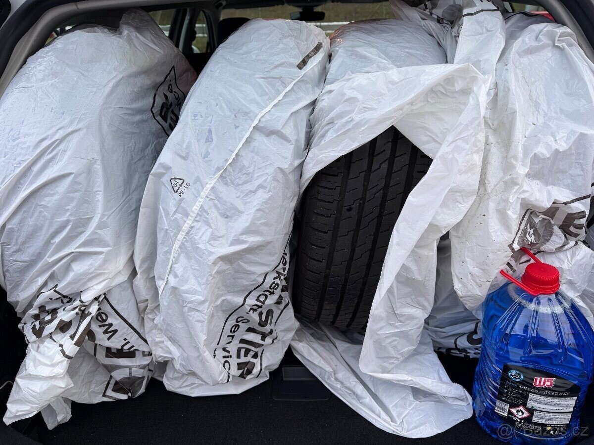 Volkswagen Passat Kombi 0,0 0