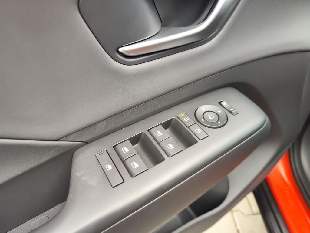 Hyundai Kona SUV 1,6 l 104 kw