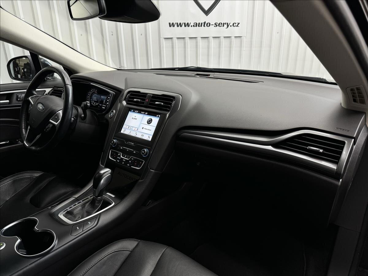 Ford Mondeo Kombi 1,5 l 121 kw