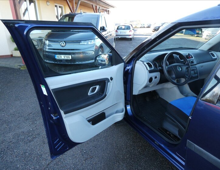 Škoda Roomster 16
