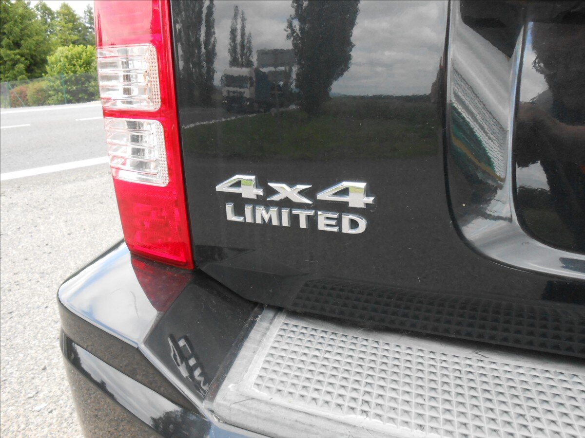 Jeep Cherokee SUV 3,7 l 151 kw