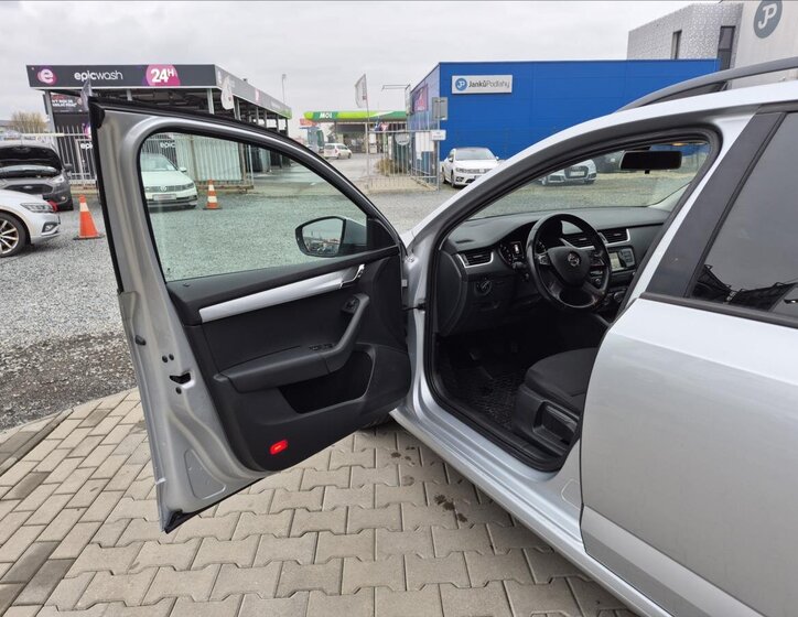 Škoda Octavia Kombi 2,0 l 110 kw