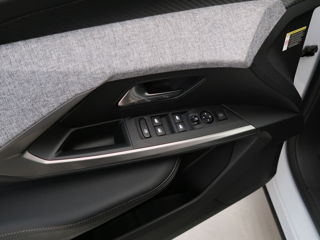 Peugeot 5008 SUV / Terénní 1,2 l 100 kw