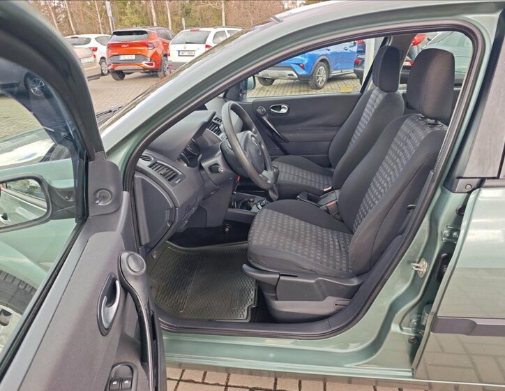 Renault Mégane Sedan / Limuzína 1,4 l 72 kw