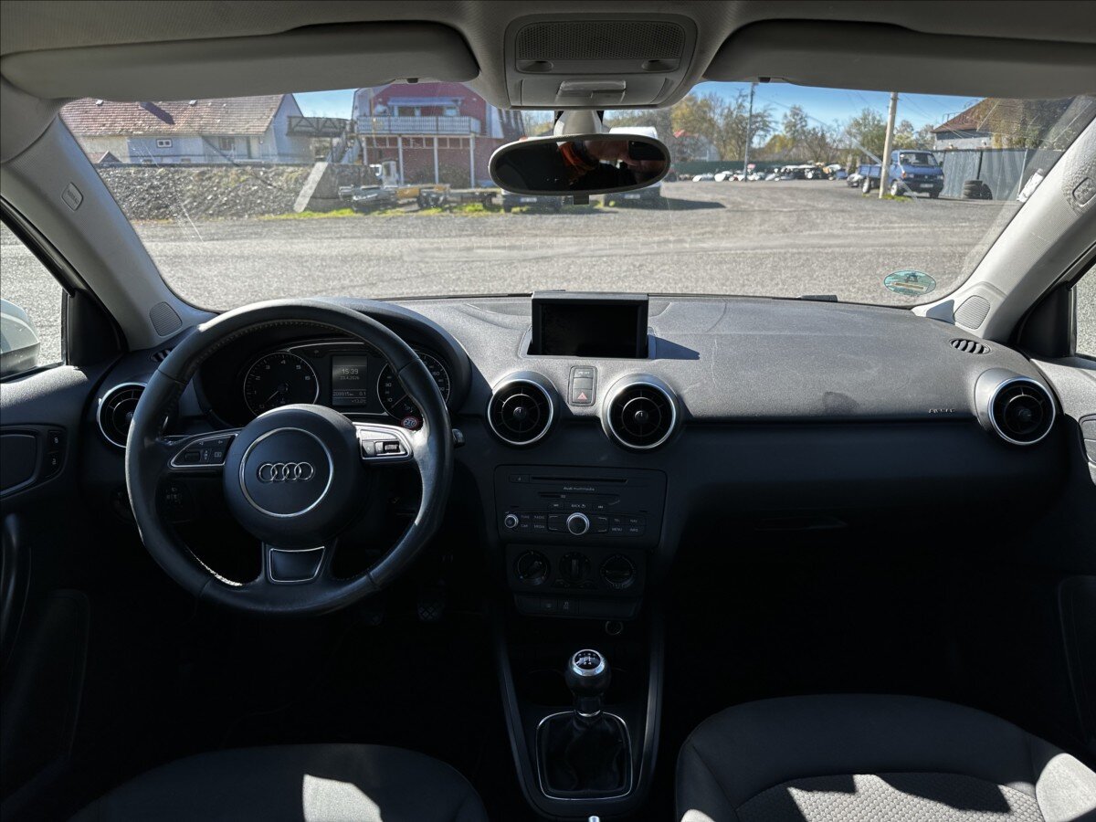 Audi A1 Hatchback 1,2 l 63 kw