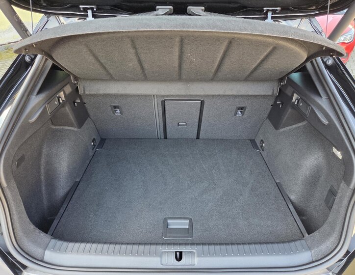 Cupra Formentor SUV / Terénní 2,0 l 180 kw