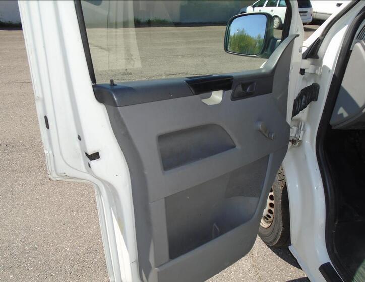 Volkswagen Transporter 11