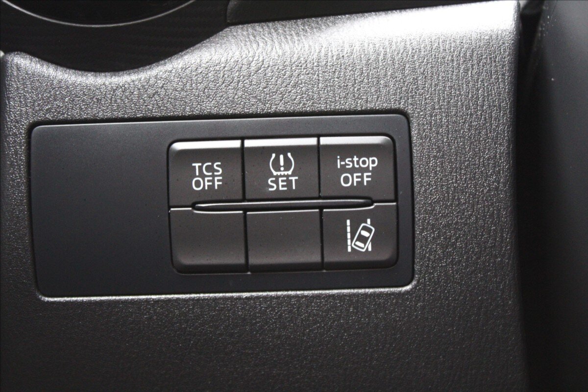 Mazda CX-3 SUV 2,0 l 88 kw