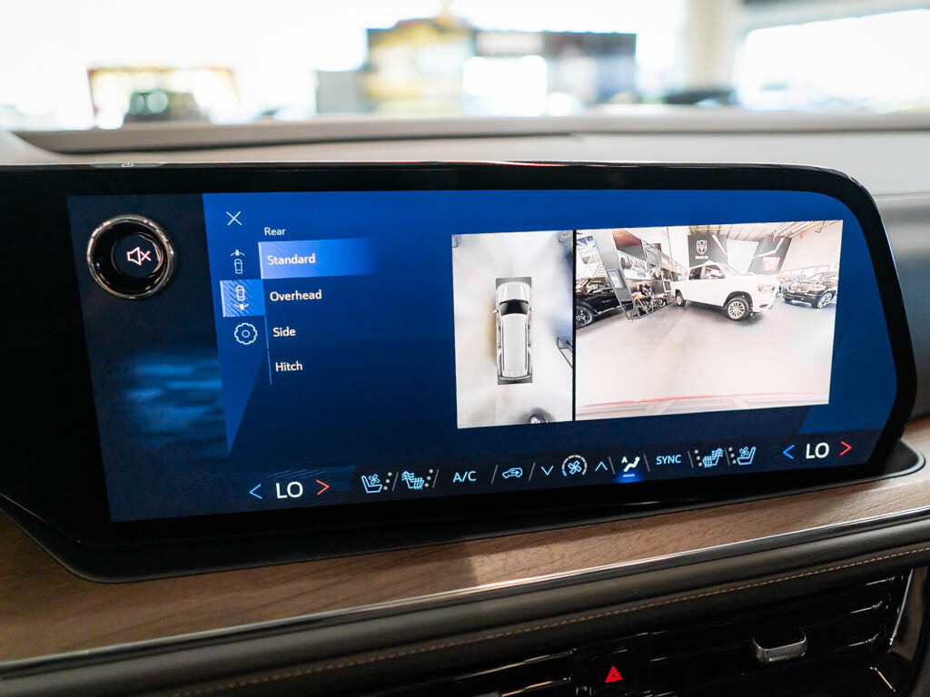 Chevrolet Suburban SUV 6,2 l 313 kw