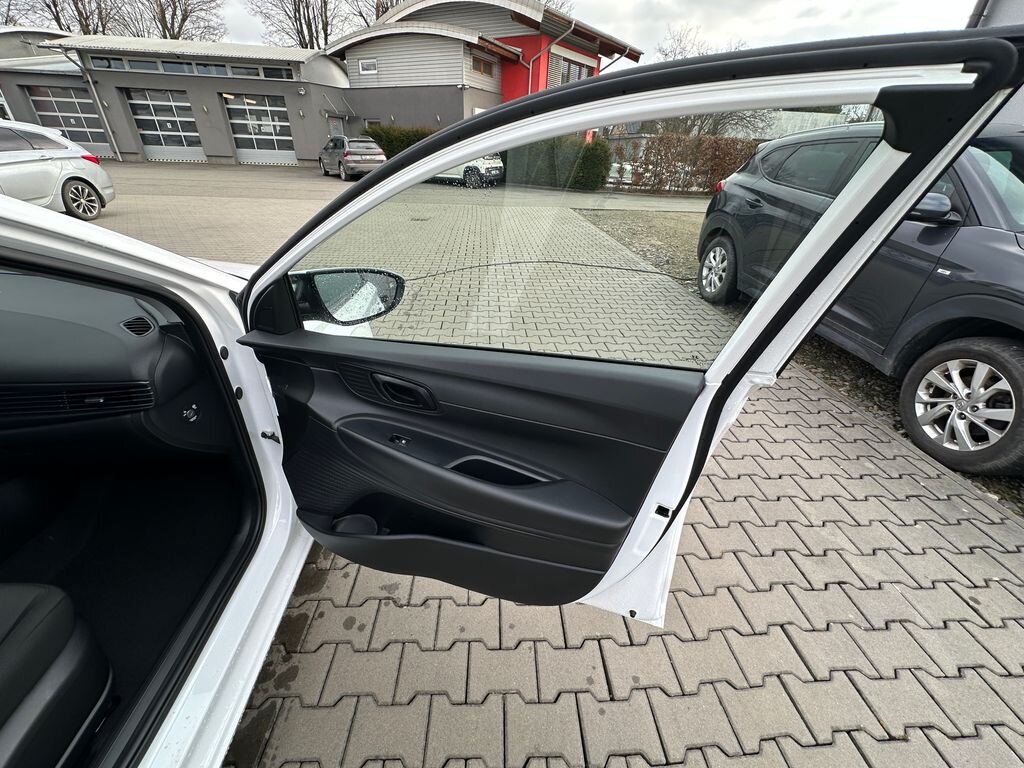 Hyundai i20 Hatchback 1,2 l 58 kw