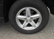 Jeep Cherokee SUV 3,7 l 151 kw