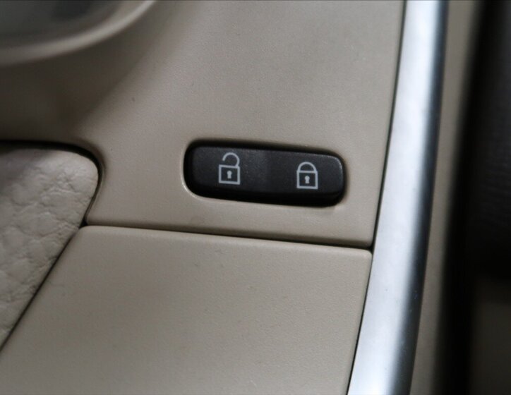 Volvo XC60 SUV / Terénní 2,4 l 120 kw