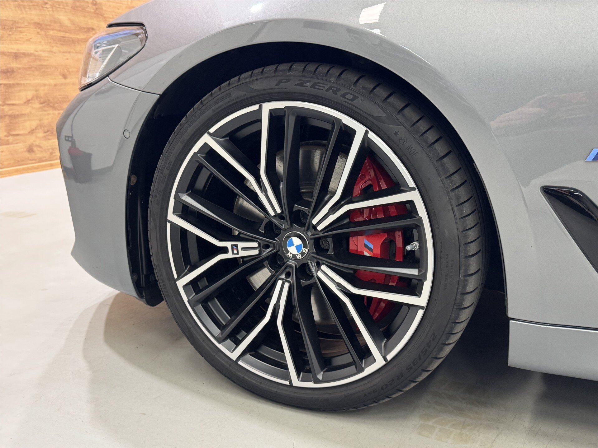 BMW Řada 5 Sedan / Limuzína 4,4 l 390 kw