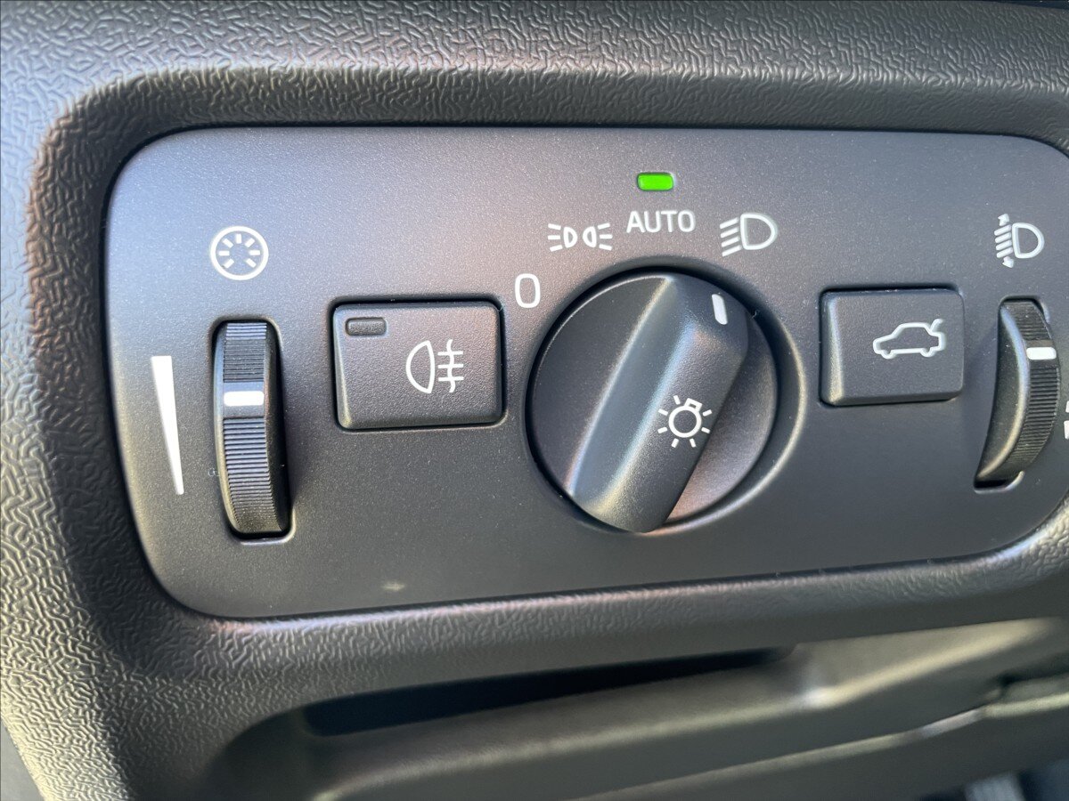 Volvo V40 Hatchback 2,0 l 140 kw