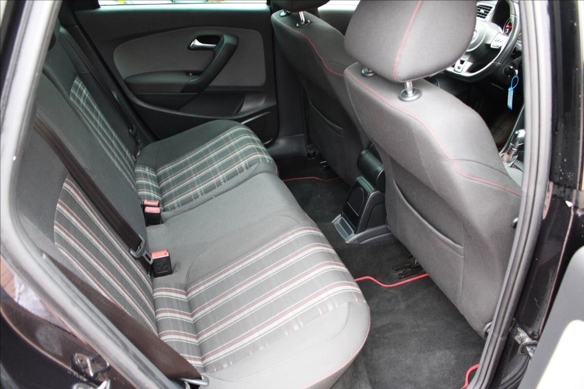 Volkswagen Polo Hatchback 1,4 l 132 kw