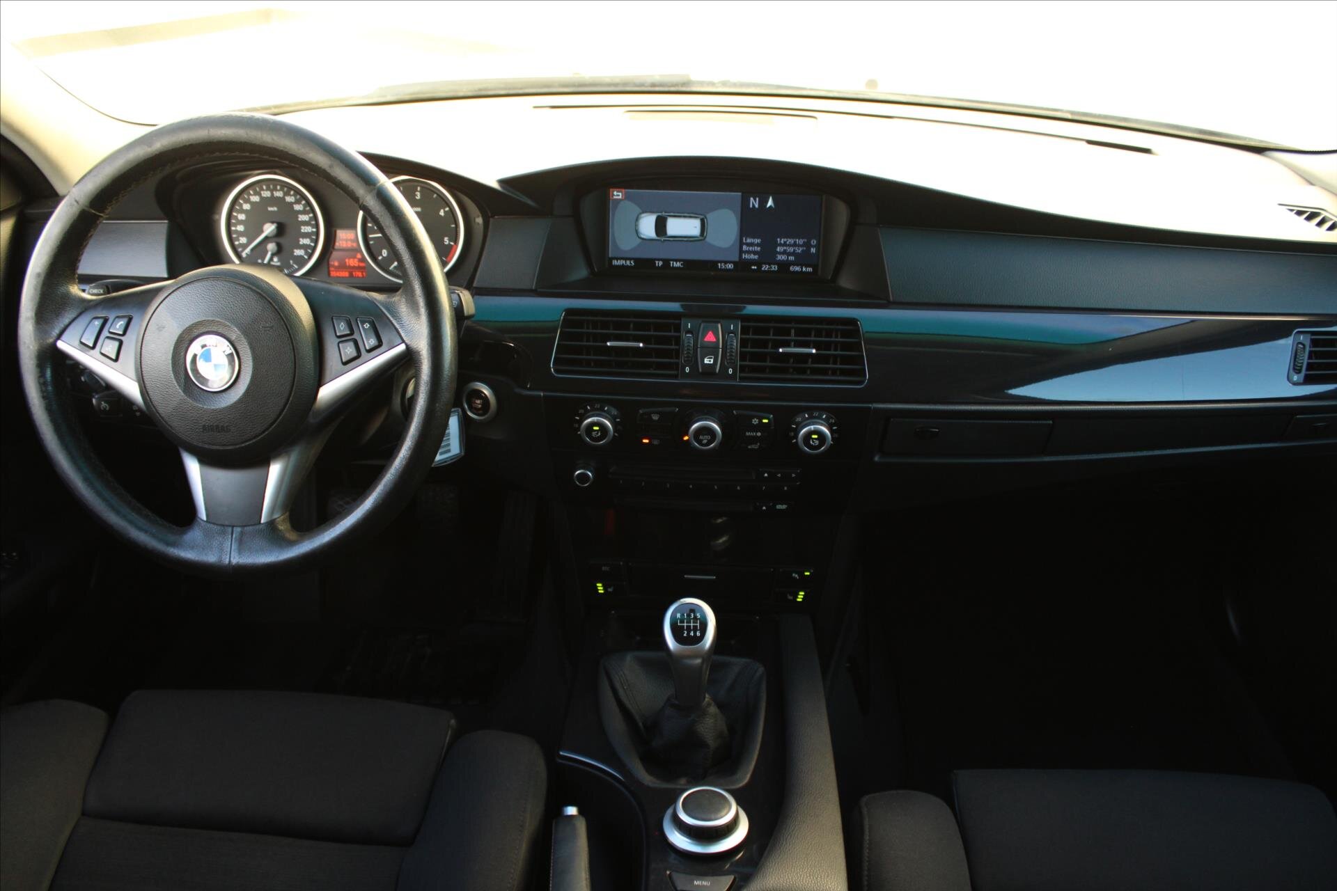 BMW Řada 5 Kombi 3,0 l 145 kw