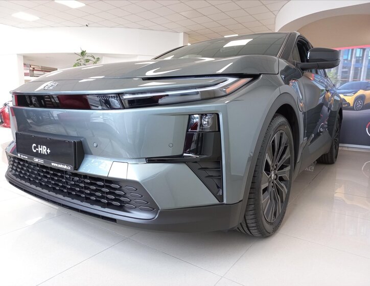 Toyota C-HR CUV / Crossover 0,0 252 kw