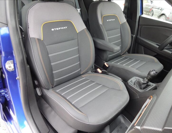 Dacia Sandero Hatchback 999,0 67 kw