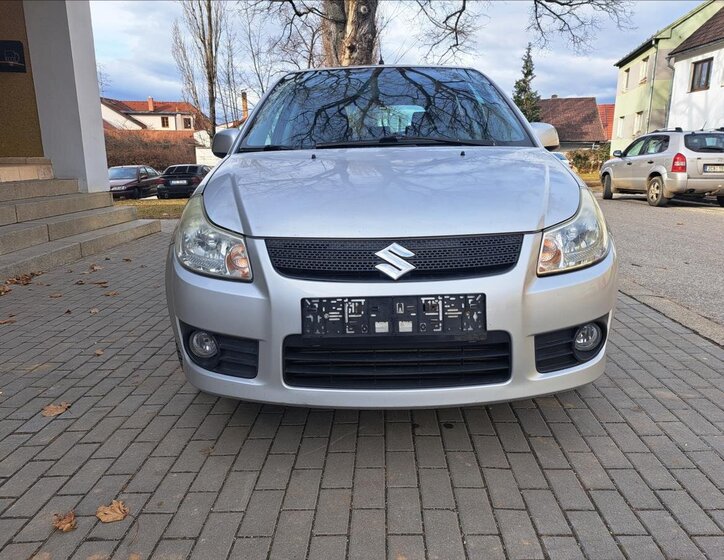 Suzuki SX4 Hatchback 1,9 l 88 kw