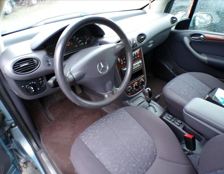 Mercedes-Benz Třídy A 12