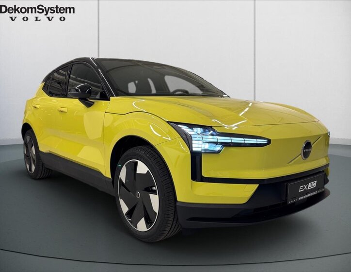 Volvo EX30 SUV / Terénní 0,0 200 kw