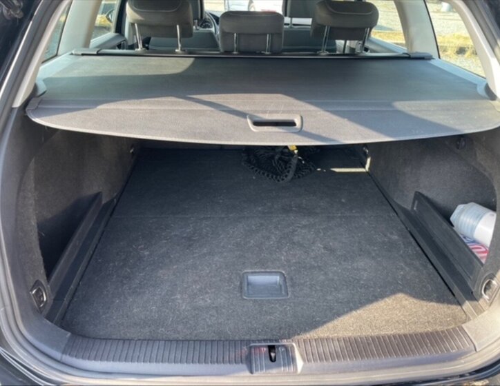 Volkswagen Passat Kombi 1,5 l 110 kw