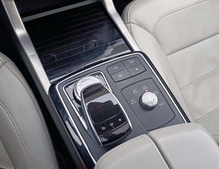 Mercedes-Benz GLS SUV 3,0 l 190 kw